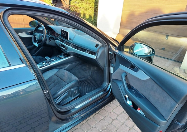 Audi A4 cena 104900 przebieg: 139740, rok produkcji 2016 z Kąty Wrocławskie małe 436